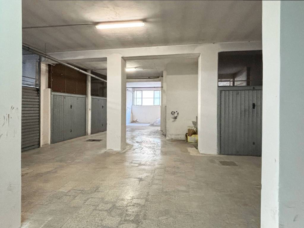 Box / garage a Manfredonia in Viale Miramare - Foto 3
