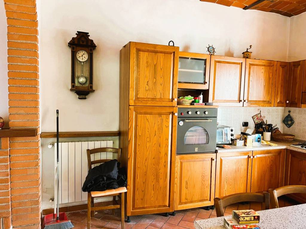 Casa indipendente a Pistoia in Via Gaspare Spontini - Foto 2