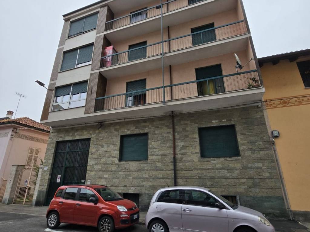 Appartamento a Chivasso in Via Tellini, 17 - Foto 2