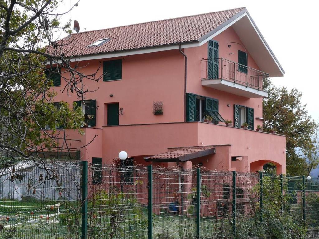 Villa a Testico in Località Pezzuolo, 7 - Foto 2