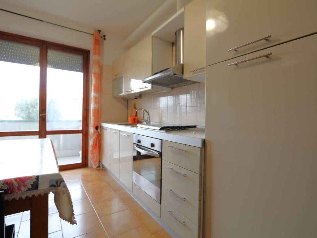 Appartamento a Alba adriatica in Via Bafile - Foto 2