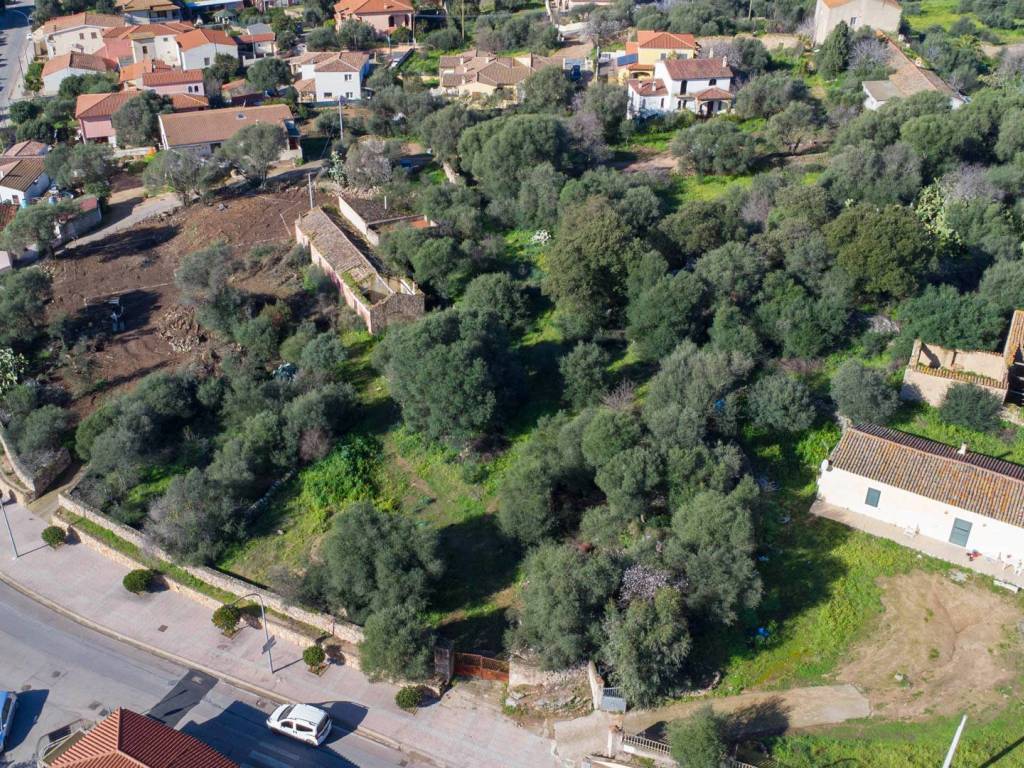 Terreno a Loiri porto san paolo in Via A. Vincentelli - Foto 2