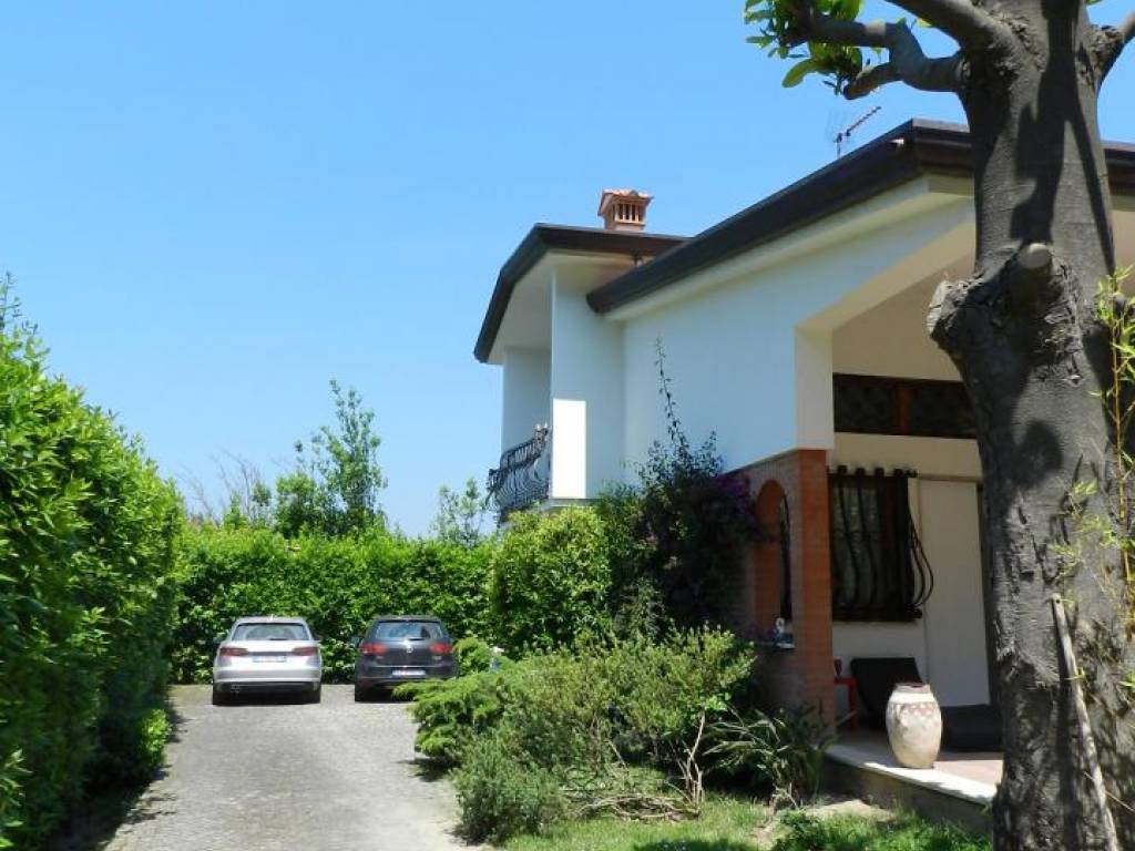 Villa a Pietrasanta in Via Fiumetto, 10 - Foto 3