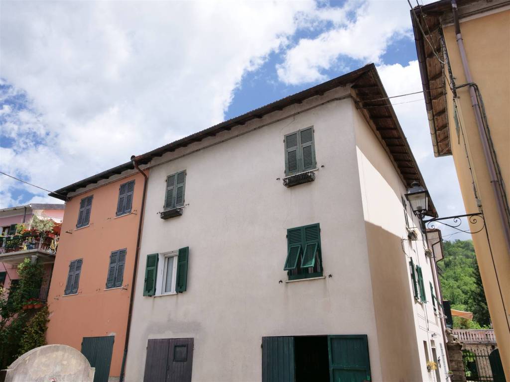 Appartamento a Sesta godano in Via Vecchia, 12 - Foto 2