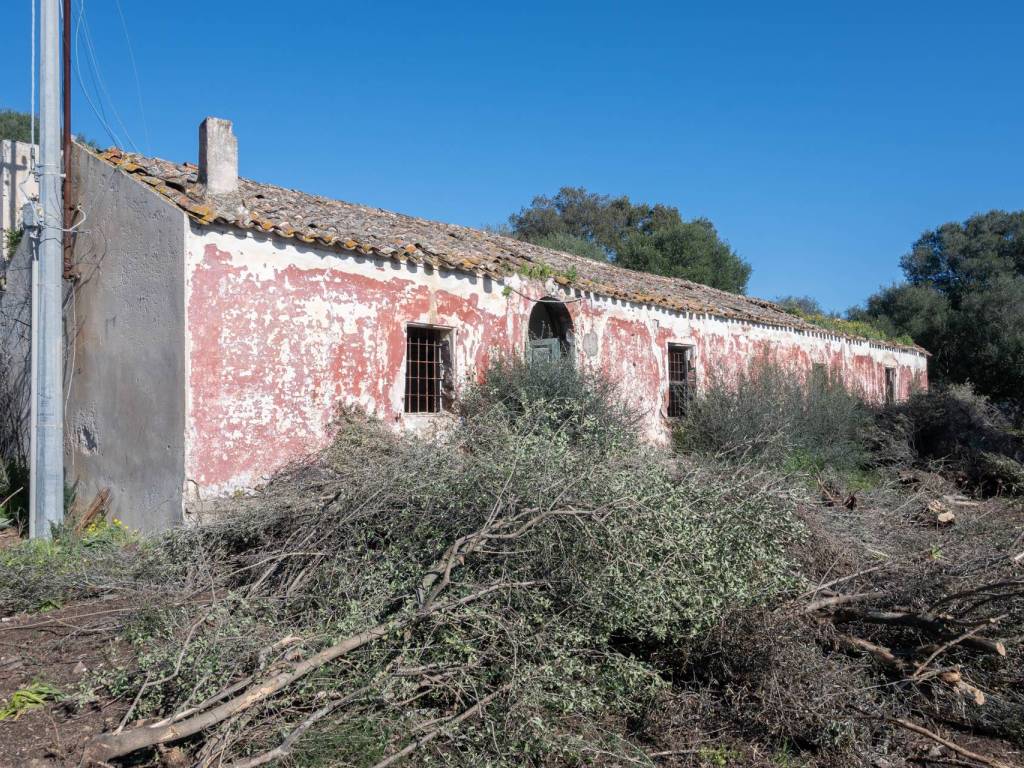 Rustico / casale a Loiri porto san paolo in Via A. Vincentelli - Foto 5