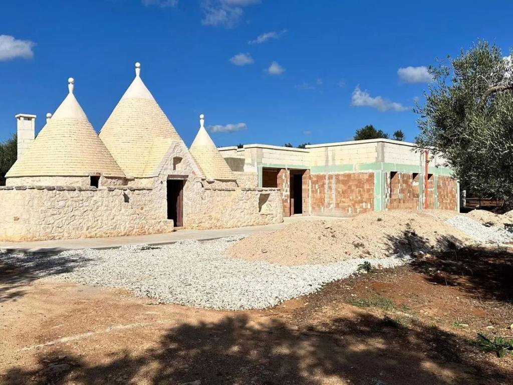 Villa a San michele salentino in Strada Provinciale 48 S.N.C. - Foto 2