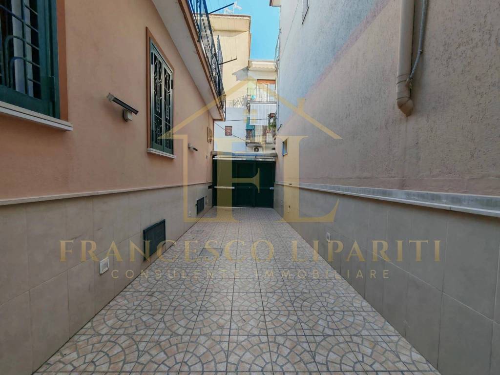 Villa a Arzano in Via Arrigo Boito - Foto 2