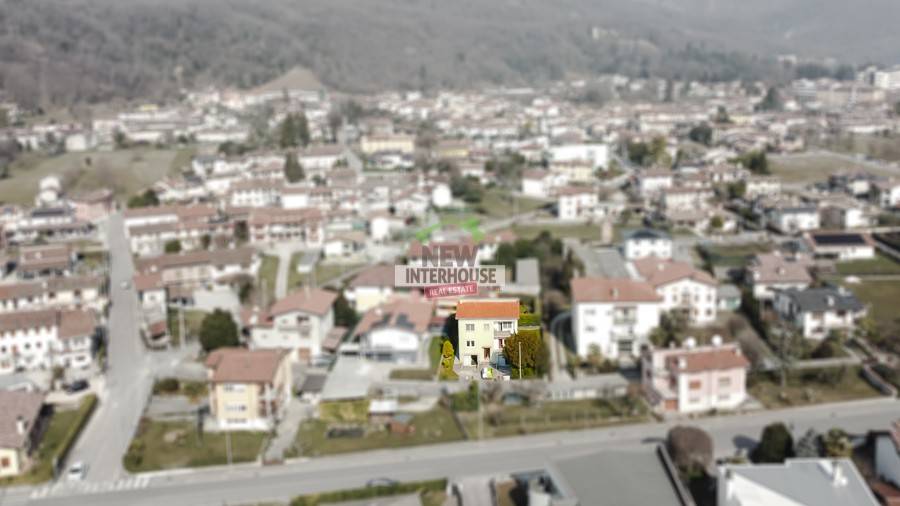 Villa a Maniago in Via Padre Marco d'Aviano, 16 - Foto 2
