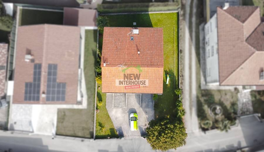Villa a Maniago in Via Padre Marco d'Aviano, 16 - Foto 4