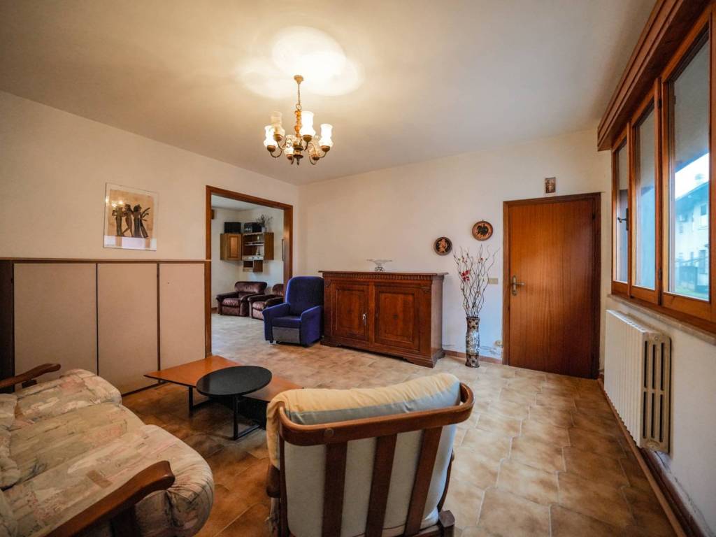 Casa indipendente a Codigoro in Via Bengasi, 137 - Foto 2