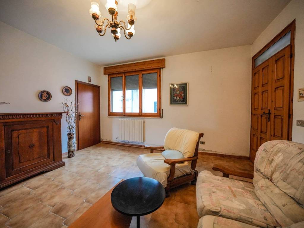 Casa indipendente a Codigoro in Via Bengasi, 137 - Foto 3