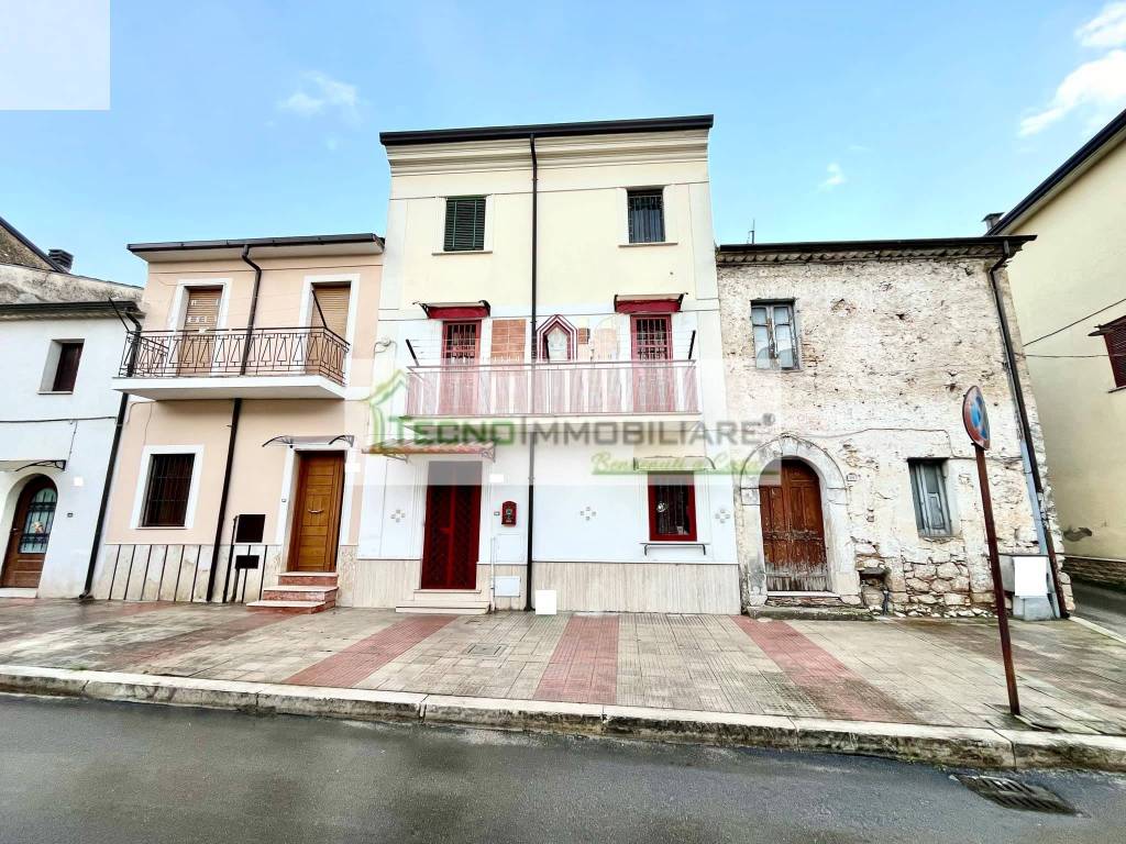 Casa indipendente a Pontecorvo in Via La Libera - Foto 2