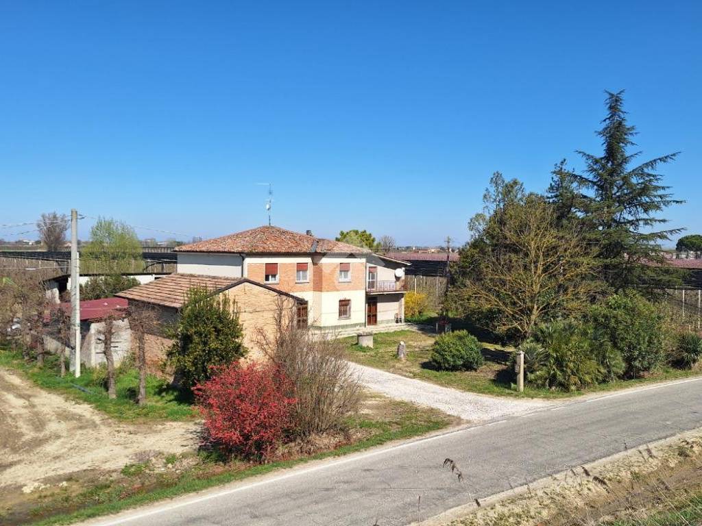 Casa indipendente a Bagnacavallo in Via Sottofiume Boncellino, 28 - Foto 3