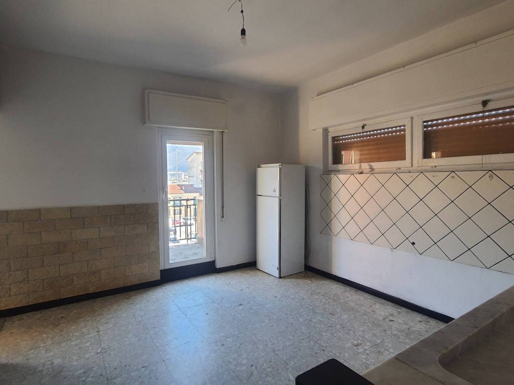 Appartamento a Busalla in Via Vittorio Veneto - Foto 3