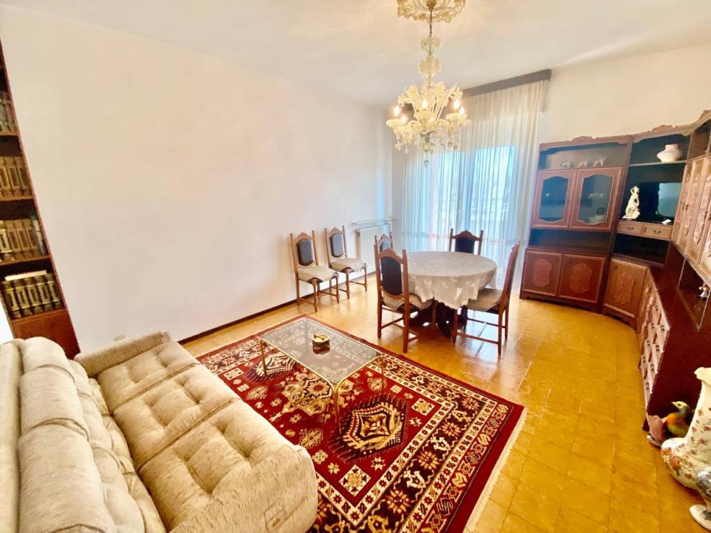 Appartamento a Piacenza - Foto 2