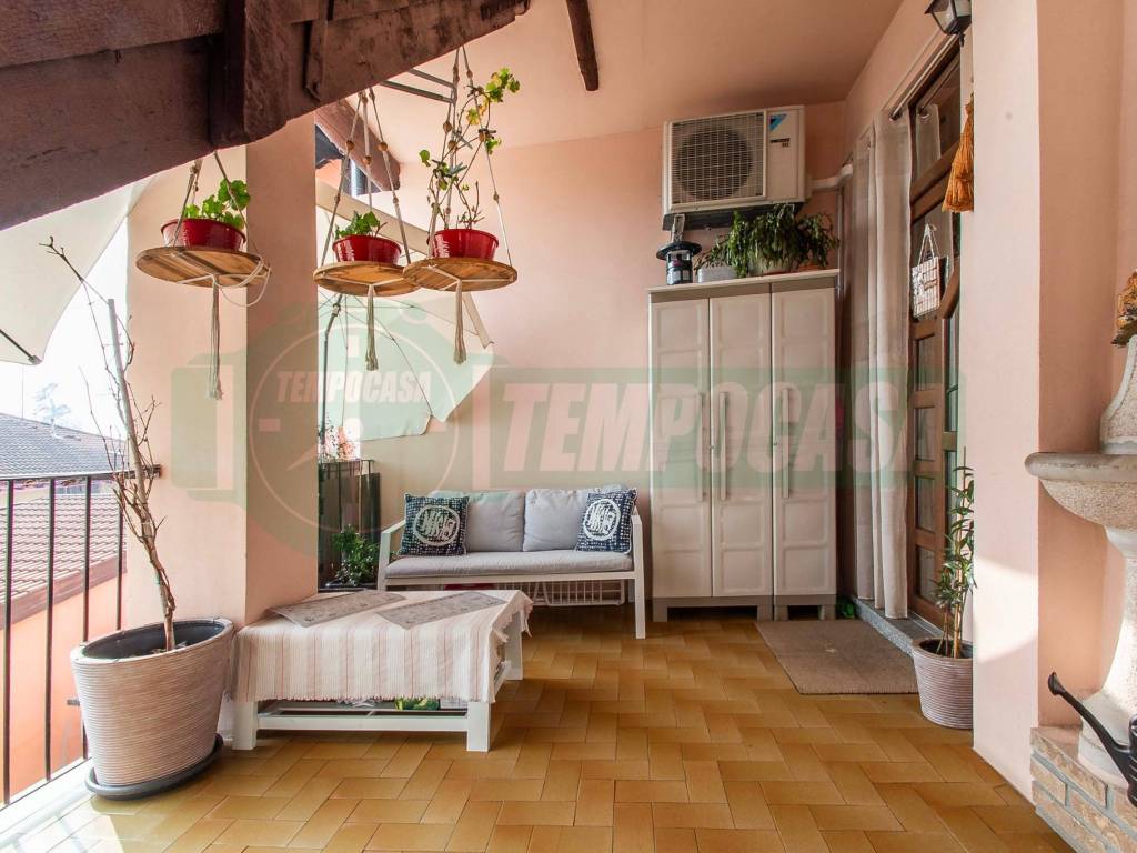 Appartamento a Tradate in Via Barbara Melzi, 5 - Foto 2