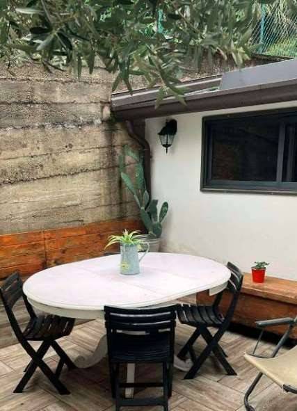 Casa indipendente a Bisuschio in Via Carlo Porta - Foto 5