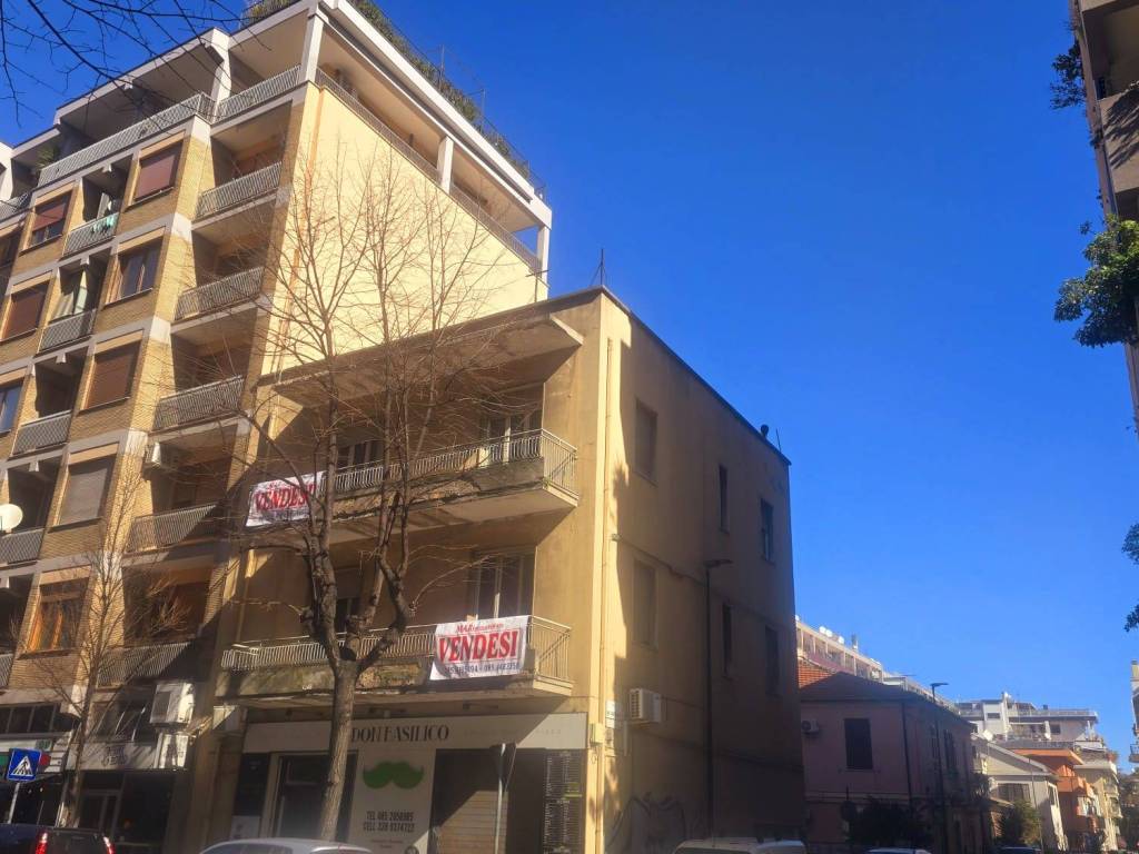 Appartamento a Pescara in Via Michelangelo Castagna, 5 - Foto 2