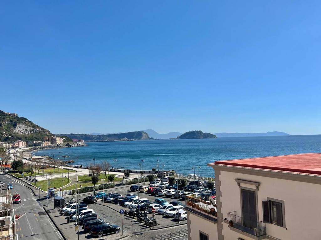 Appartamento a Pozzuoli in Via Giacomo Matteotti - Foto 1