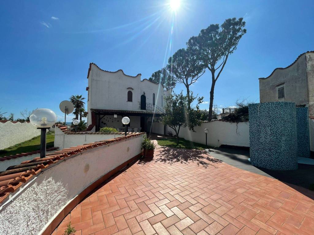 Villa a Terracina in Via Priamo - Foto 5