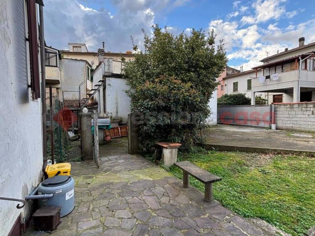 Casa indipendente a Pistoia in Via Pratese - Foto 4