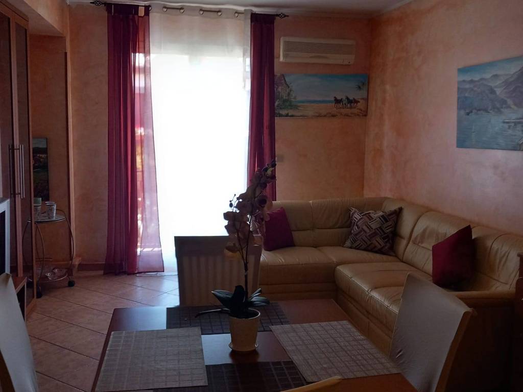 Appartamento a Sant'alessio siculo in Via Consolare Valeria, 334 - Foto 3