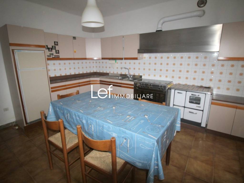 Casa indipendente a Revine lago in Via Peccole - Foto 2