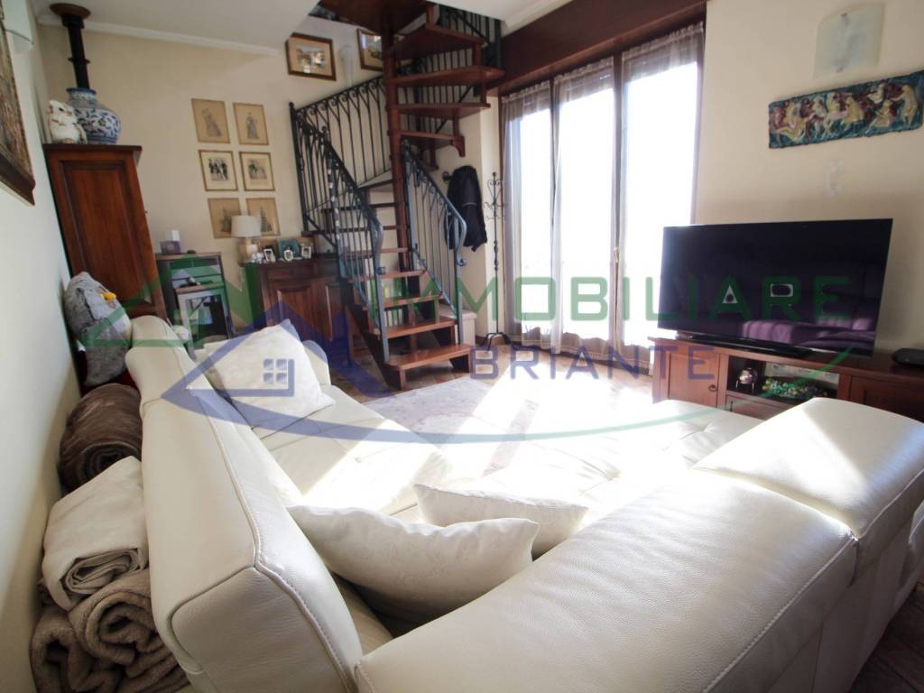 Villa a Somma lombardo in Via Canottieri - Foto 3