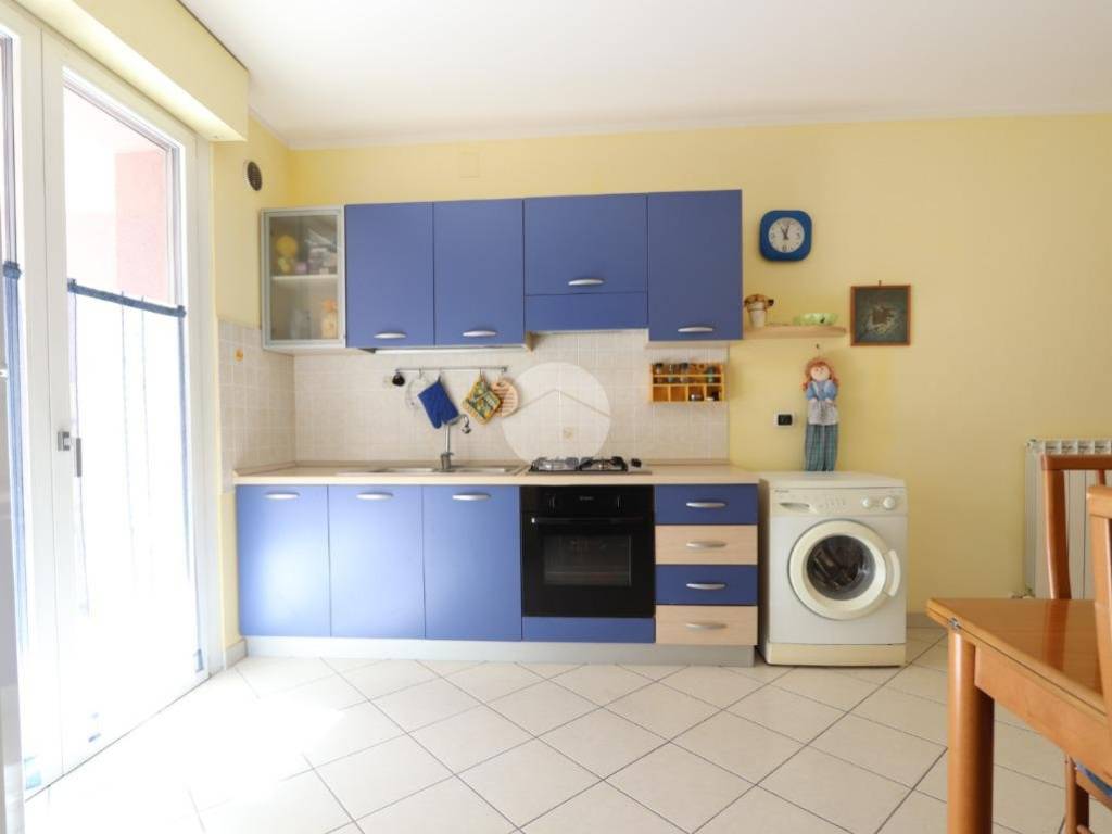 Appartamento a Alba adriatica in Via Renato Capanna, 7 - Foto 5