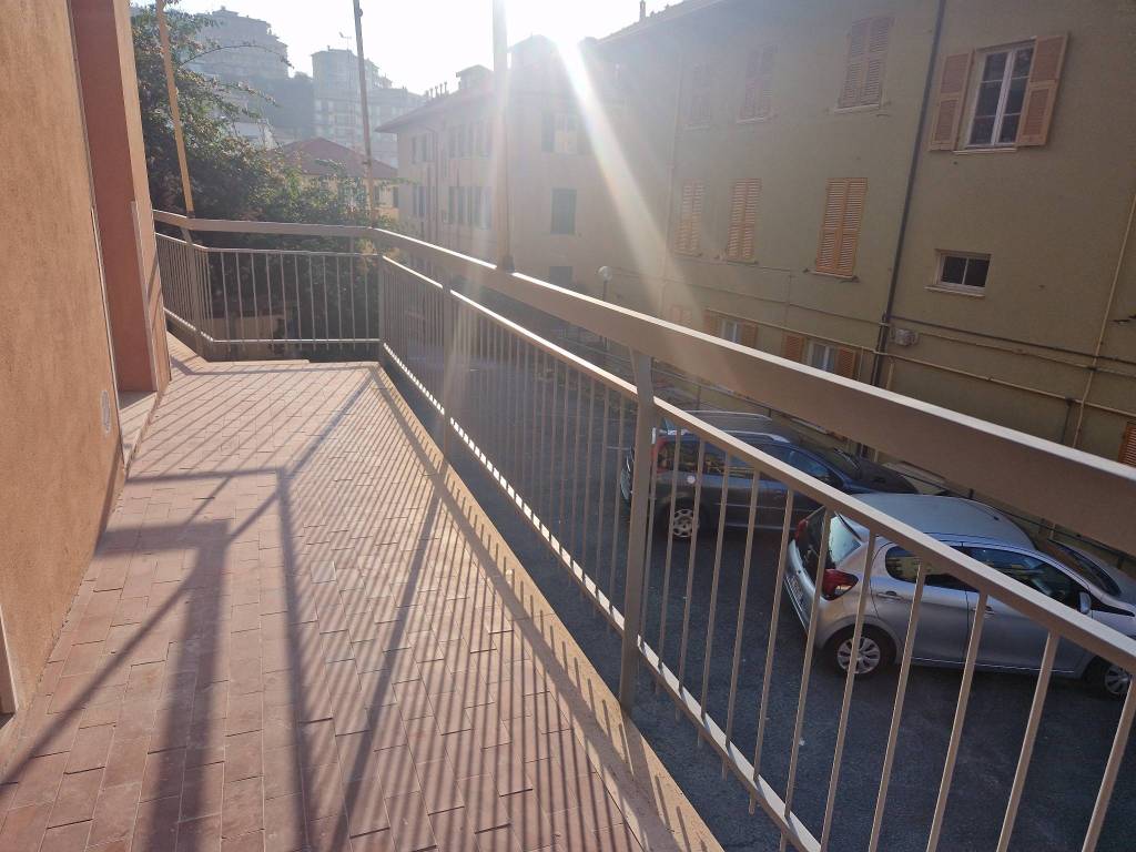 Appartamento a Varazze in Via Alessandro Reccagno, 35 - Foto 5