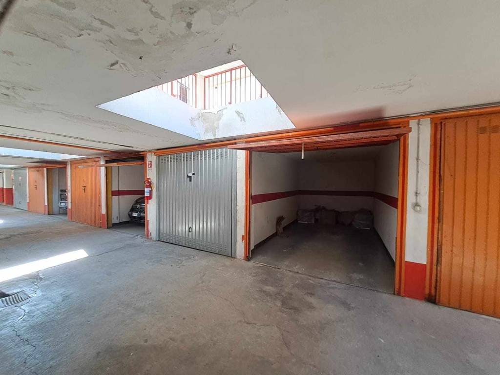 Box / garage a Settimo torinese in Via Chiomo - Foto 4