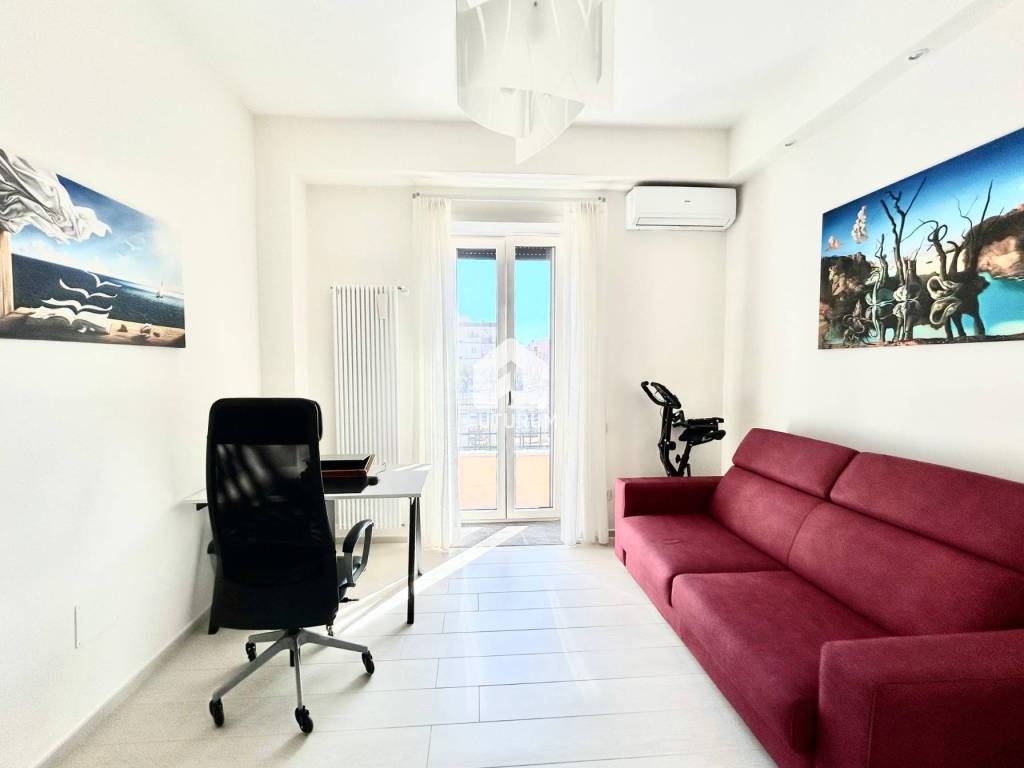 Appartamento a Salerno in Via Alfredo De Crescenzo, 18 - Foto 2