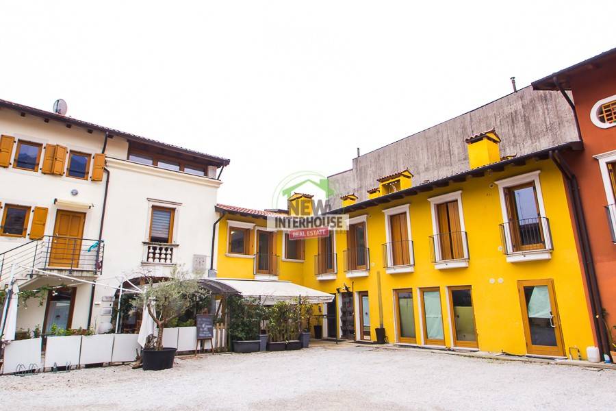 Appartamento a Maniago in Via Roma - Foto 2