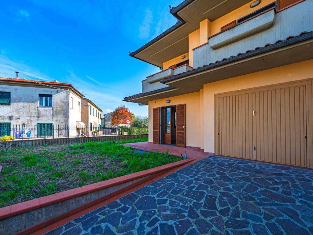 Villa a Pistoia in Via Erbosa - Foto 3