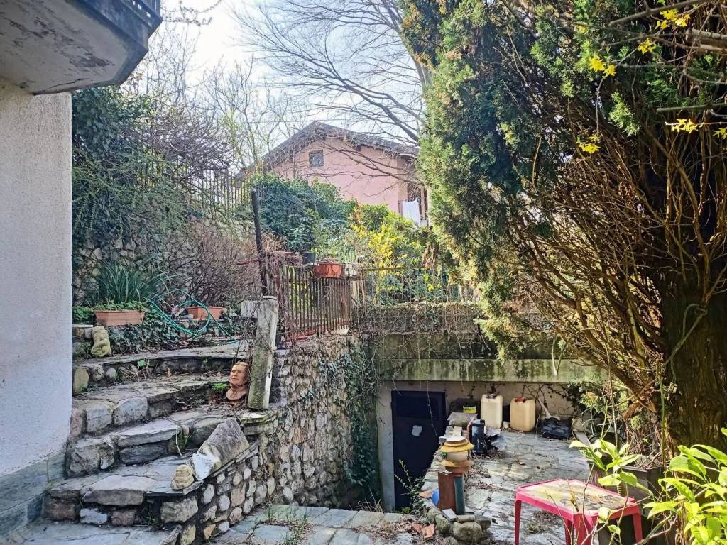 Villa a Besano in Via Novellina - Foto 4
