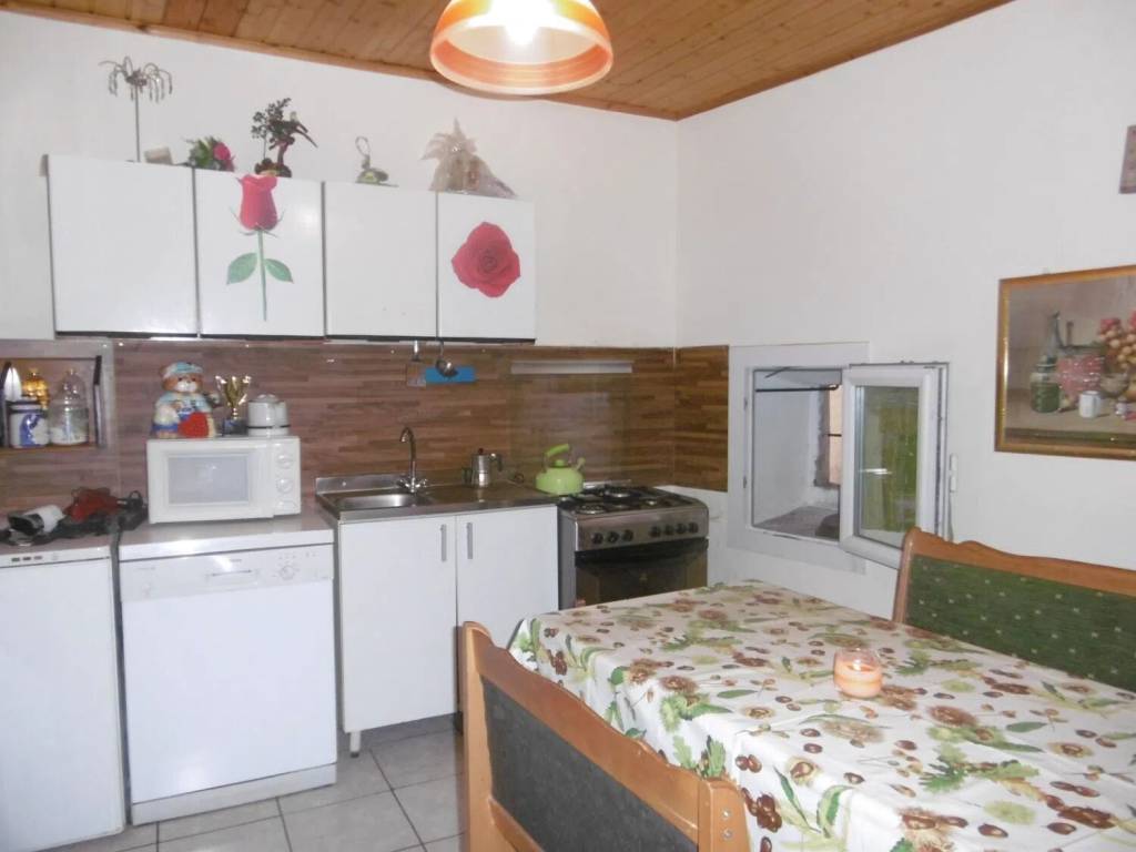 Villa a Viggiù in Via Risorgimento - Foto 2