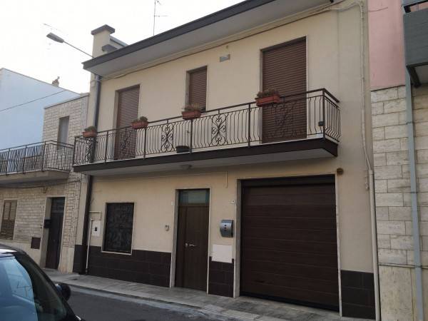 Casa indipendente a Acquaviva delle fonti in Via Giuseppe Di Vittorio - Foto 2