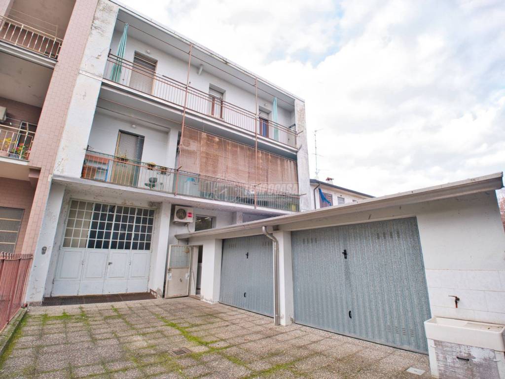 Palazzo / stabile a Novara in Viale Alessandro Volta - Foto 3