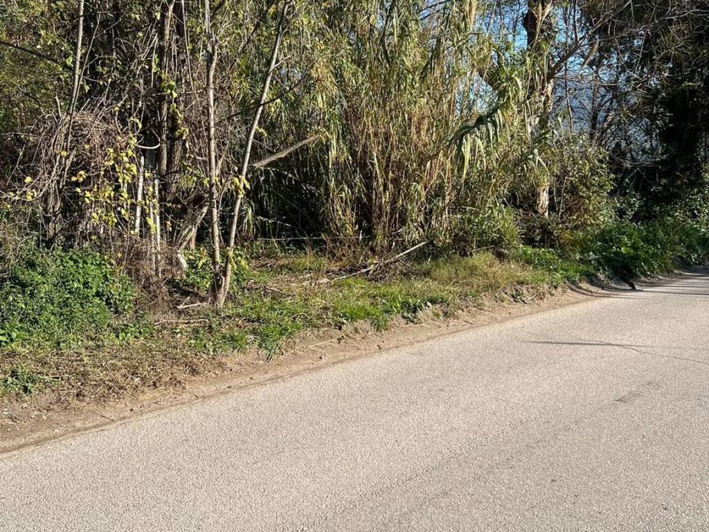 Terreno a Mondragone in Via Appia Antica, 21 - Foto 2