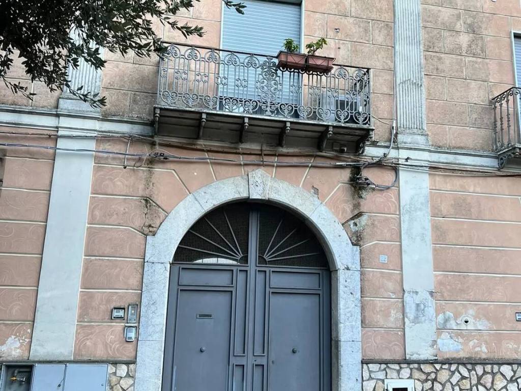 Villa a Falciano del massico in Corso Garibaldi, 29 - Foto 2