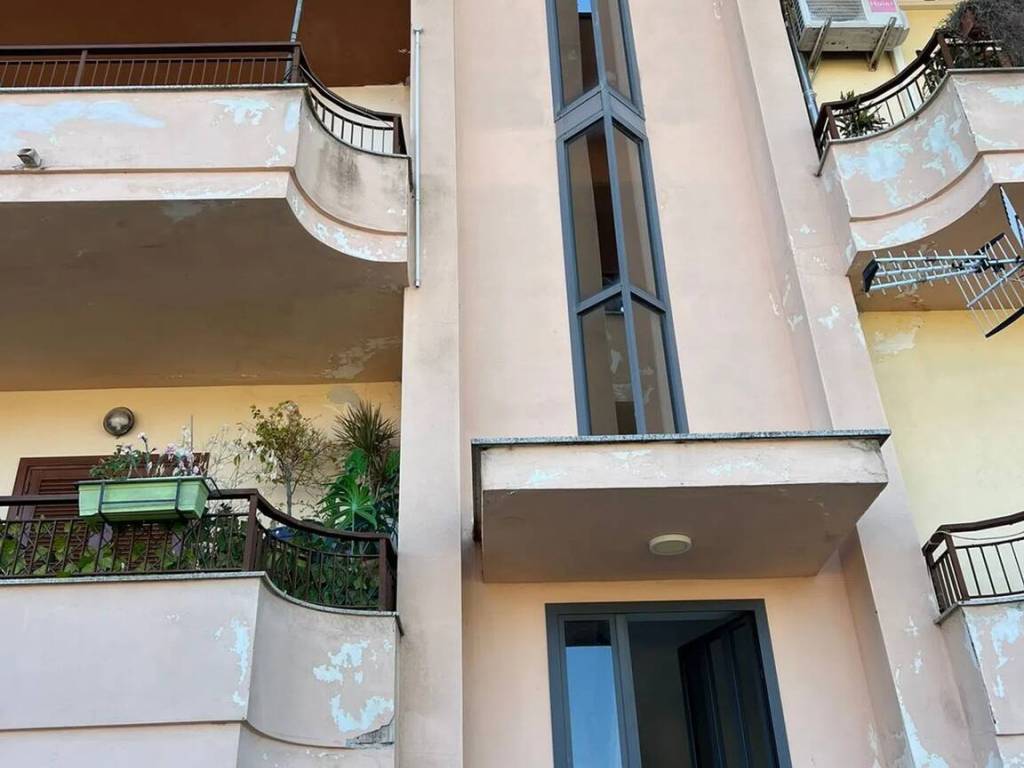Appartamento a Carinola in Viale Dei Platani S.N.C. - Foto 2