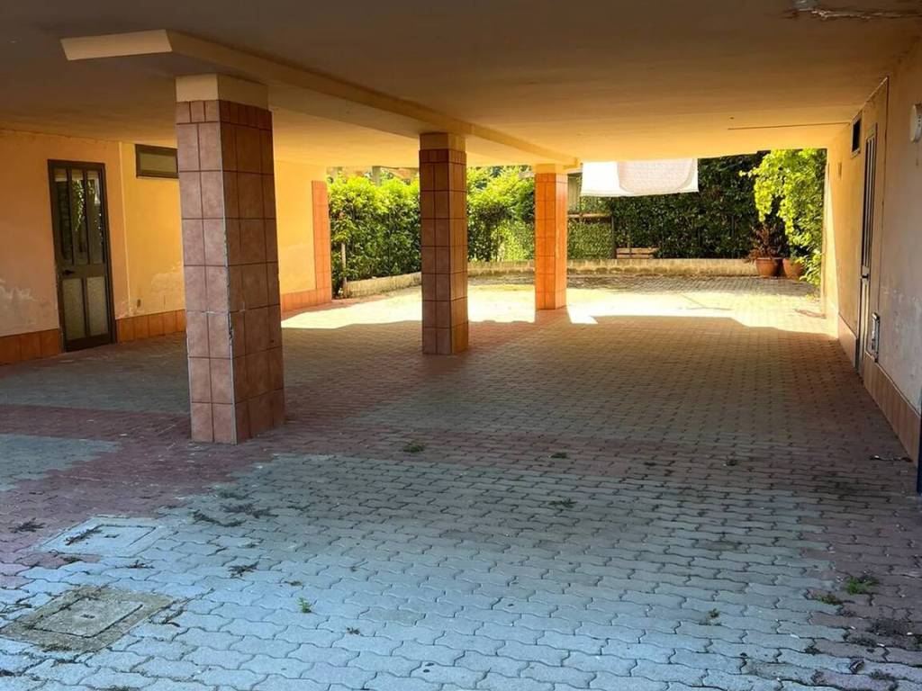 Appartamento a Carinola in Viale Dei Platani S.N.C. - Foto 5