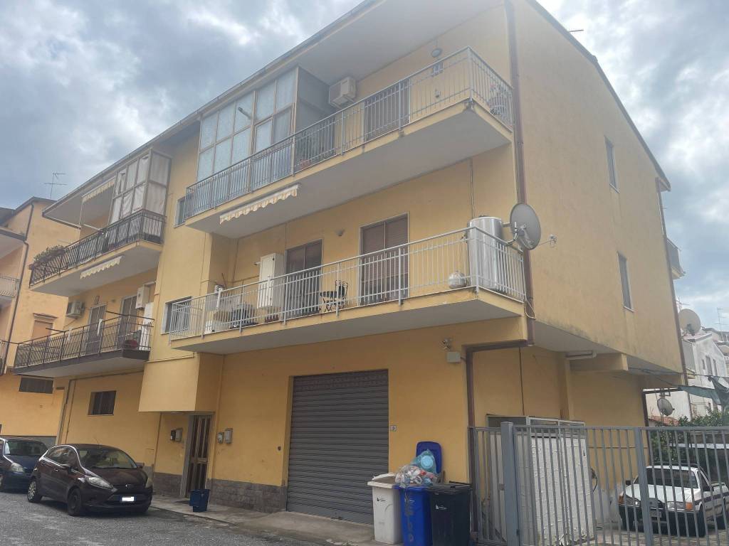 Appartamento a Lamezia terme in Via Papa Pio XII - Foto 3