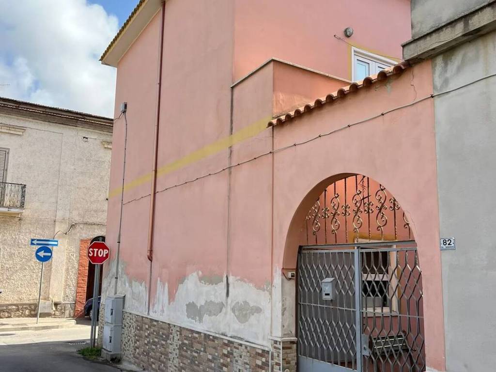 Villa a Mondragone in Via Trento, 57 - Foto 3