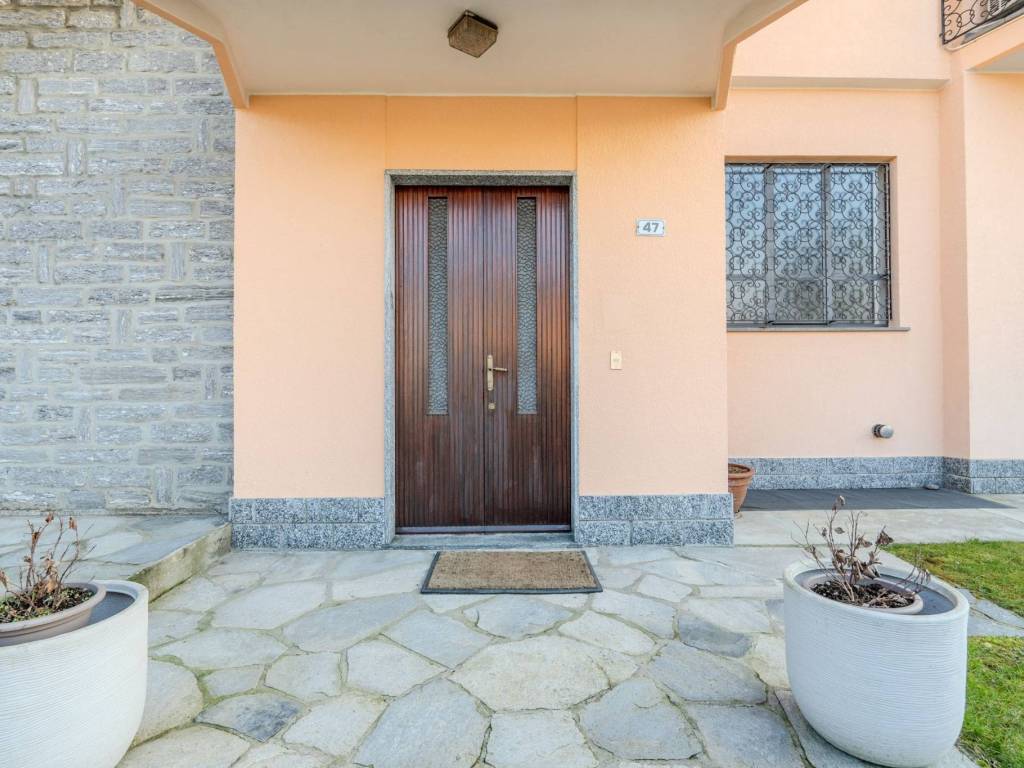 Villa a Castelletto sopra ticino in Via Repubblica, 45 - Foto 5