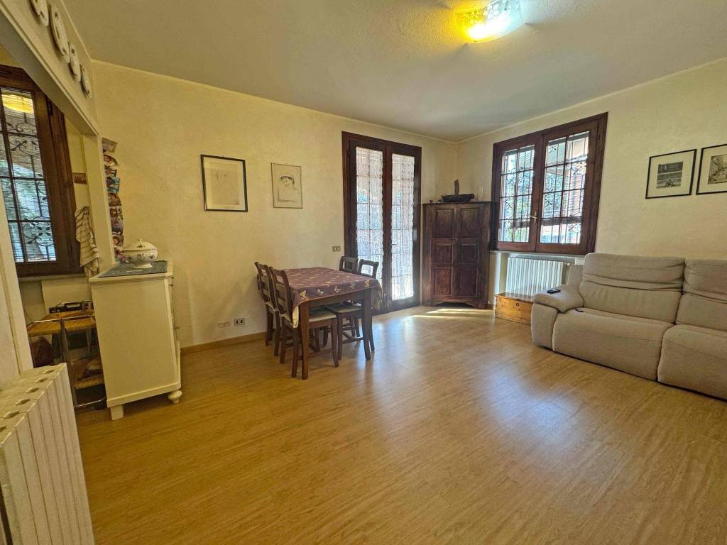 Appartamento a Reggio emilia in Via Passo Buole - Foto 4