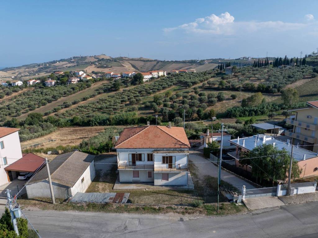 Casa indipendente a Roseto degli abruzzi in Località Bonaduce, 6 - Foto 2