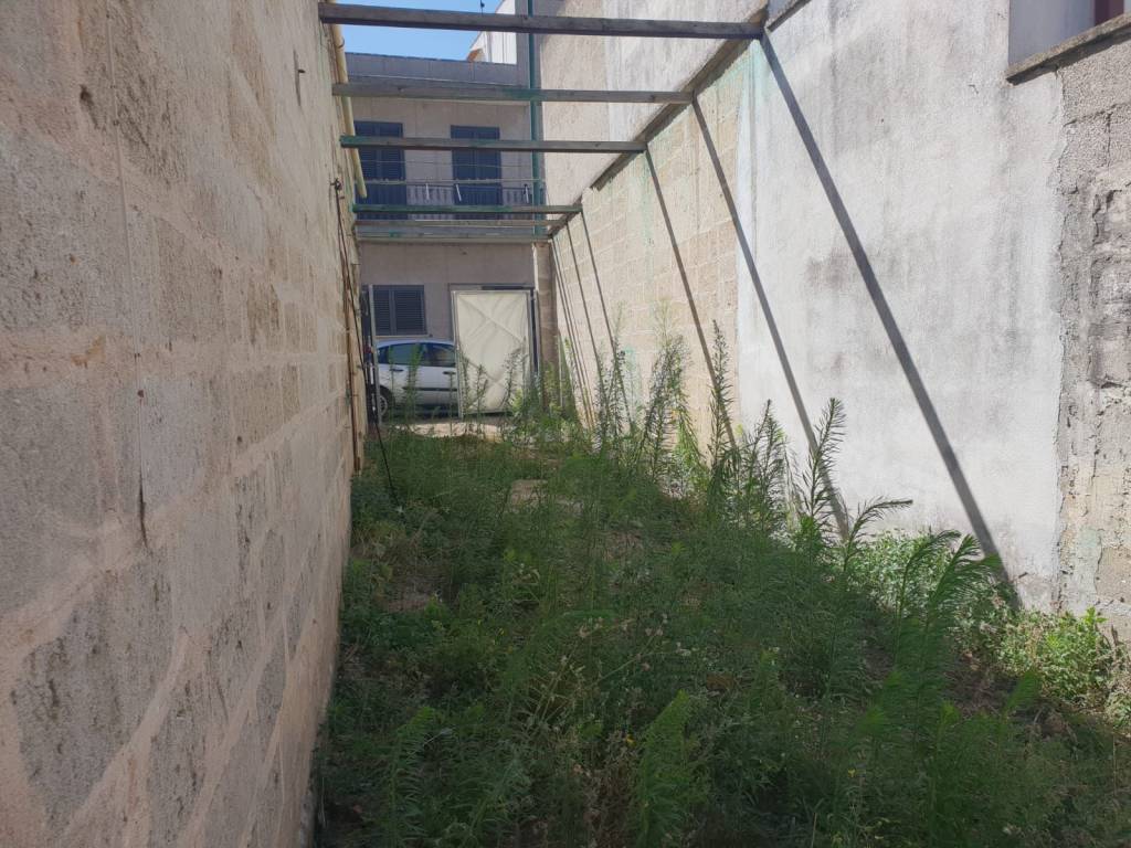Terreno a Galatone in Via S. Caputi - Foto 4
