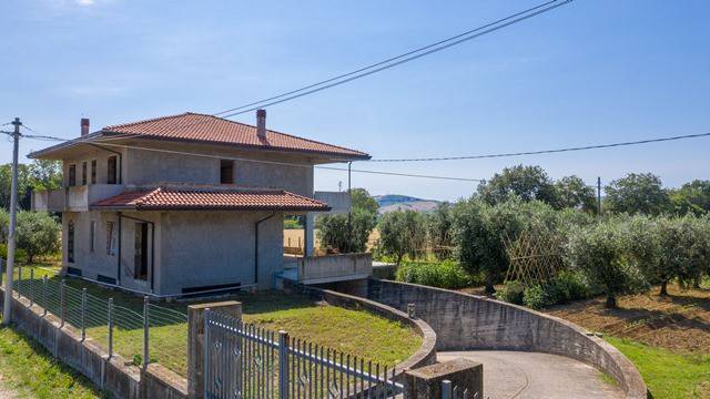 Casa indipendente a Roseto degli abruzzi - Foto 2
