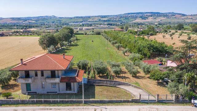 Casa indipendente a Roseto degli abruzzi - Foto 5